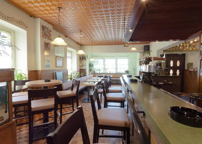 מלון Hotel-restaurant Birgeler Hof 3*